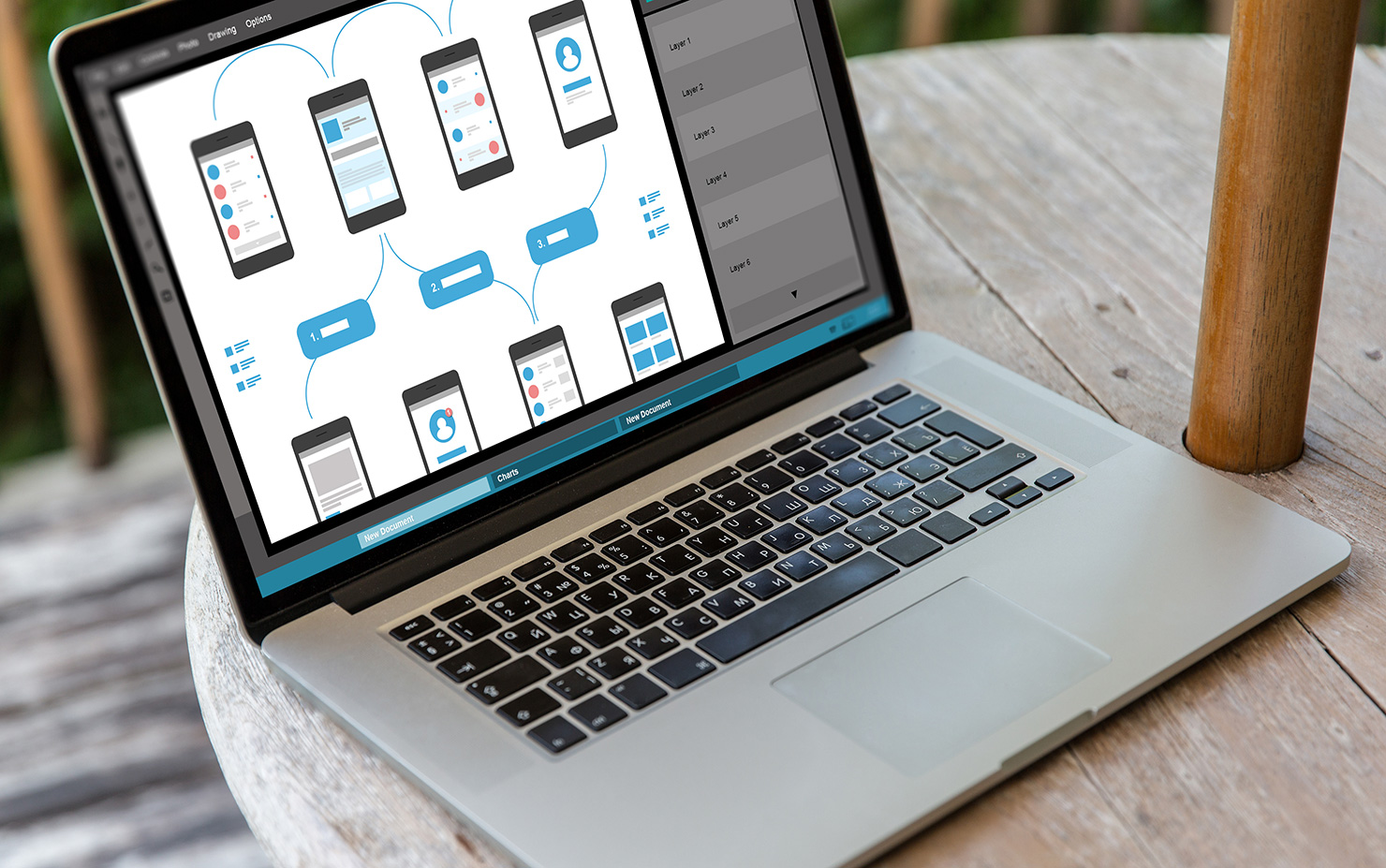 L'image montre une interface de site e-commerce moderne affichée sur plusieurs appareils